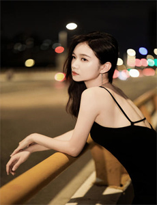 《小SAO货大JI巴CAO死你H-动漫美女的阴》